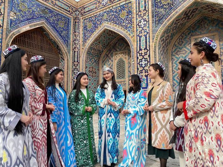 Milliy liboslar kuni